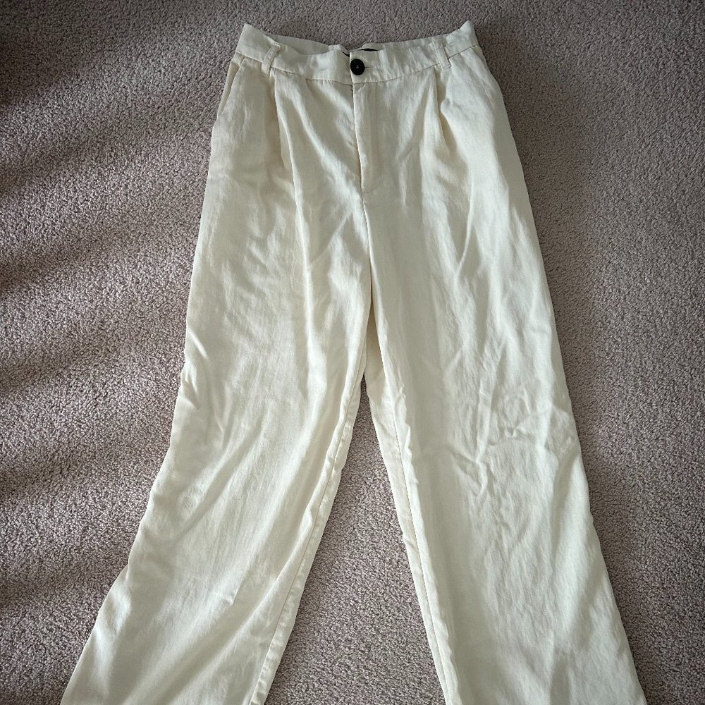 ZARA Neutral Cream white High Waisted Summer Trousers wide leg in size XS